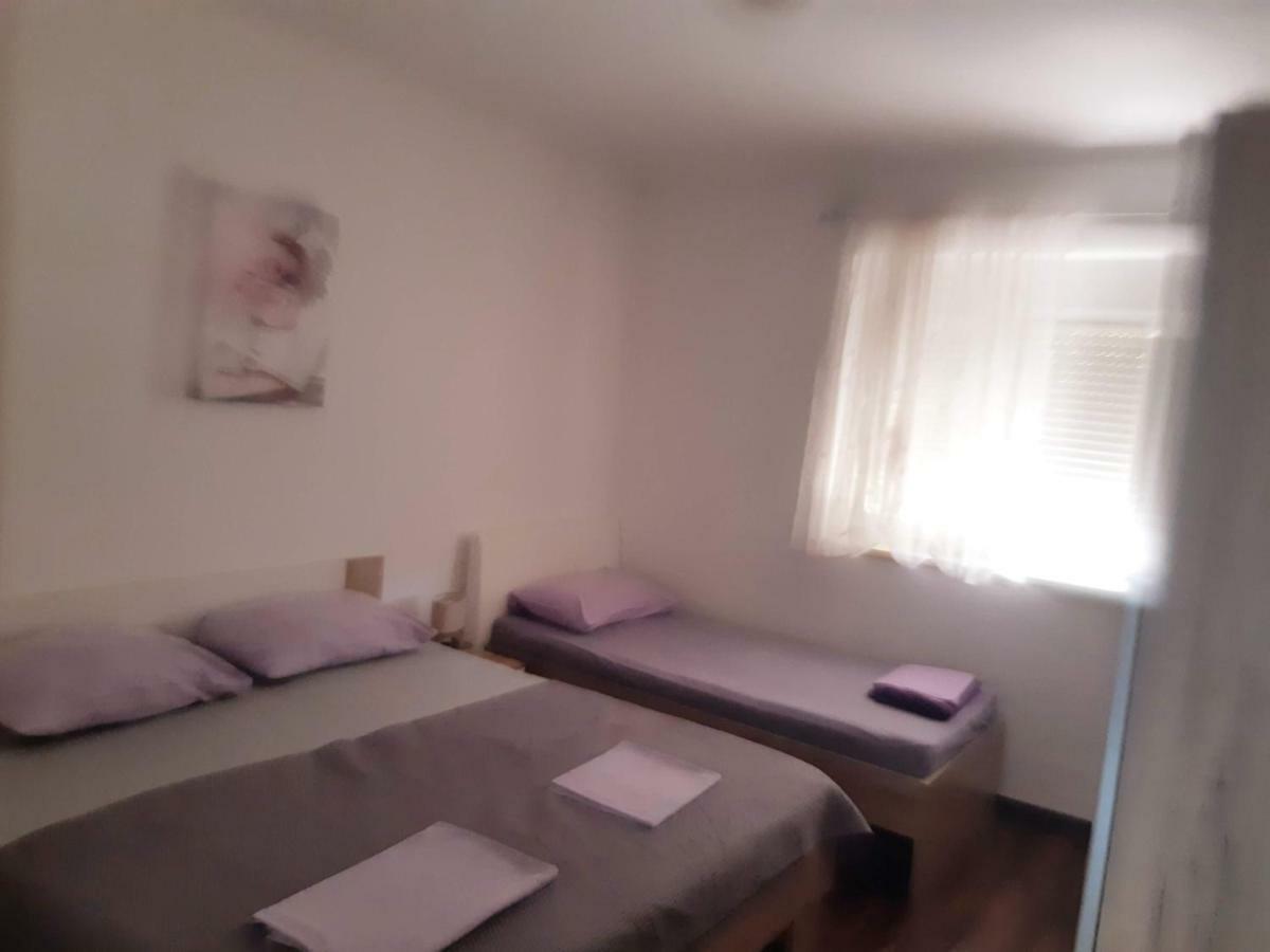 Apartments Lola Biograd Na Moru Exterior foto