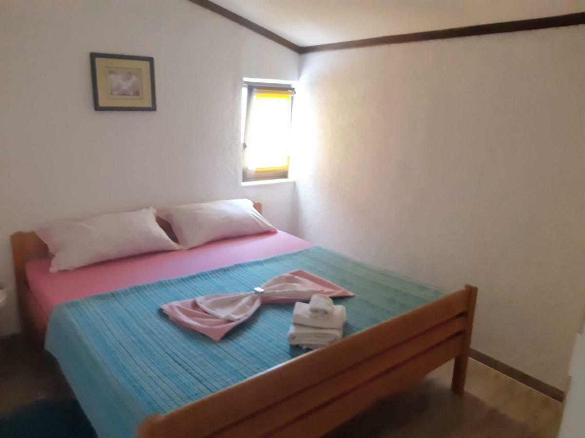 Apartments Lola Biograd Na Moru Exterior foto