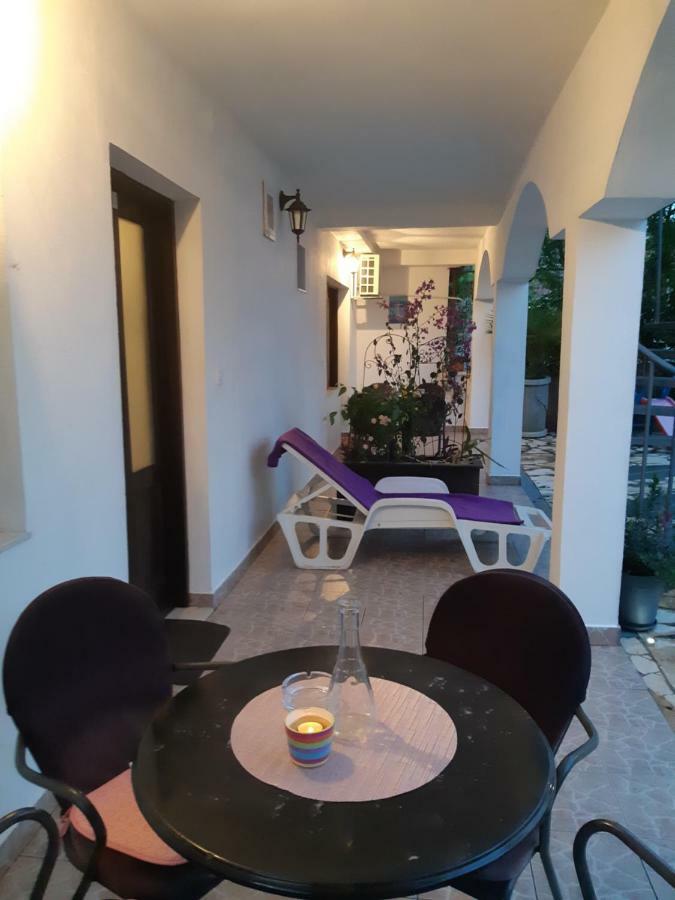 Apartments Lola Biograd Na Moru Exterior foto